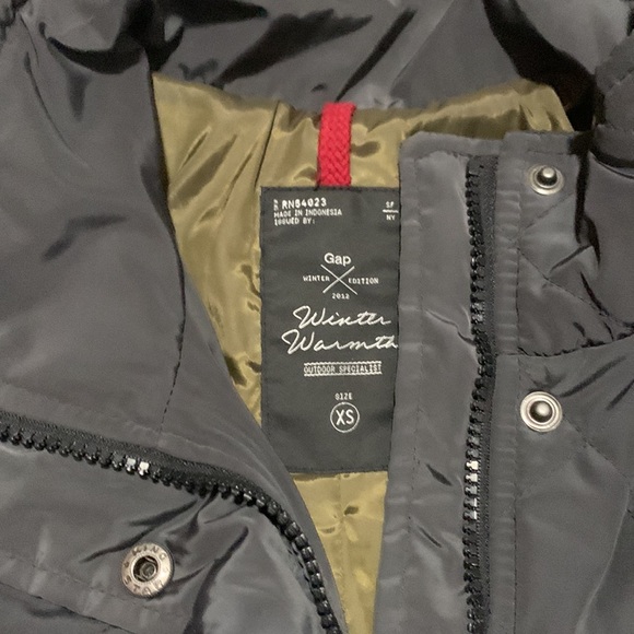 Woman’s Gap Winter Edition Jacket XS Extra Small - Picture 2 of 3